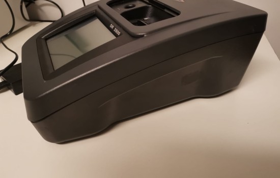 Spettrofotometro usato Hach Lange DR2800 S/N 1346546 Spettrofotometro usato Hach Lange DR2800 S/N 1346546